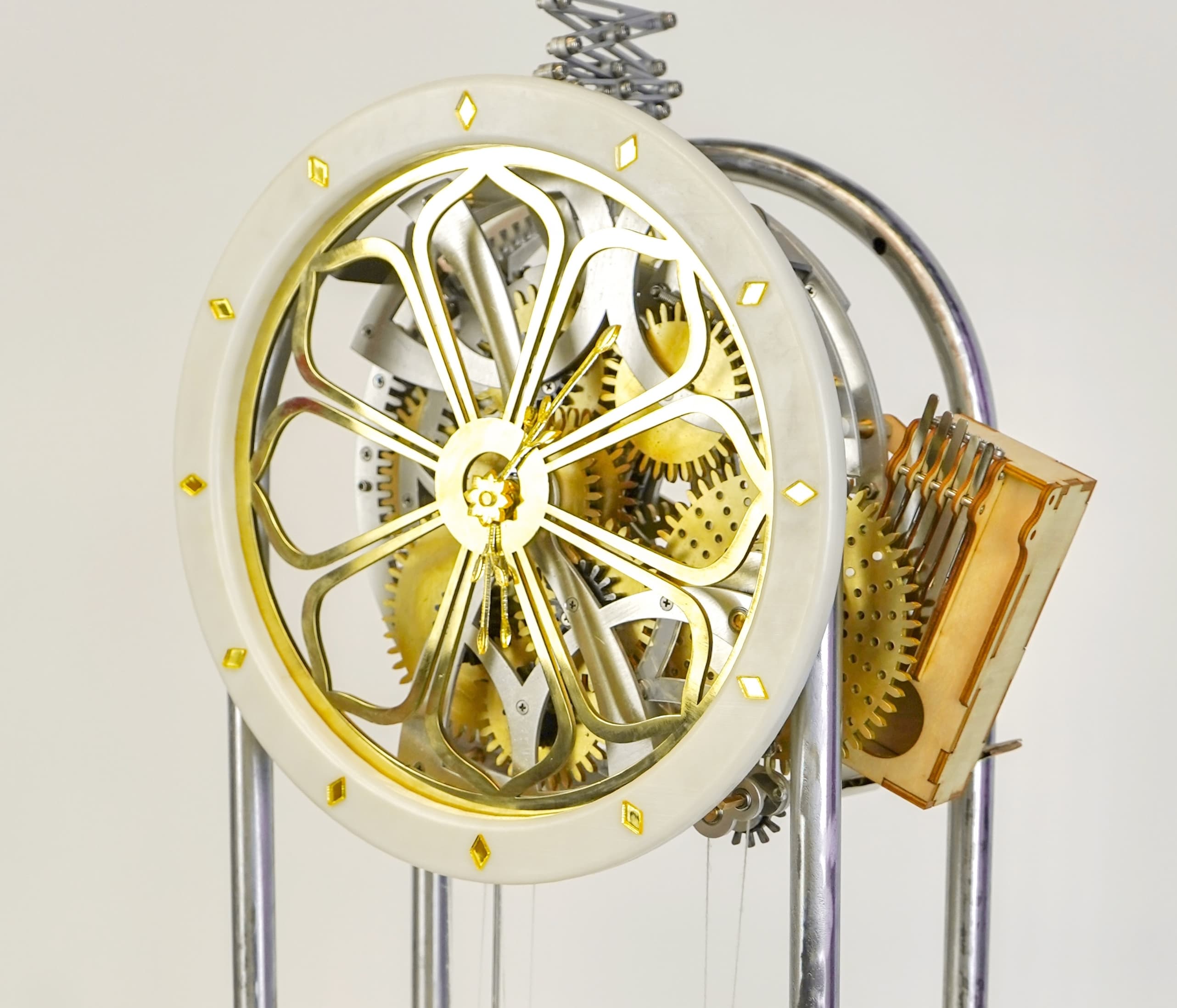 Mechanical cuckoo clock