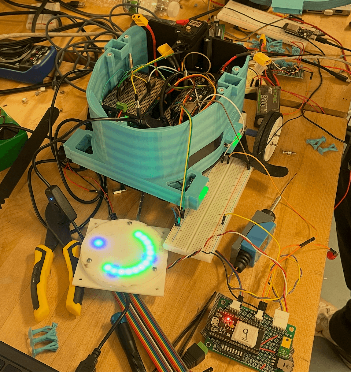 Autonomous Battlebot final electronics integration with Top Hat circuit