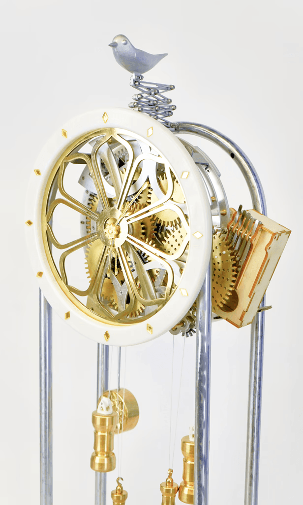 Side profile of the mechanical cuckoo clock